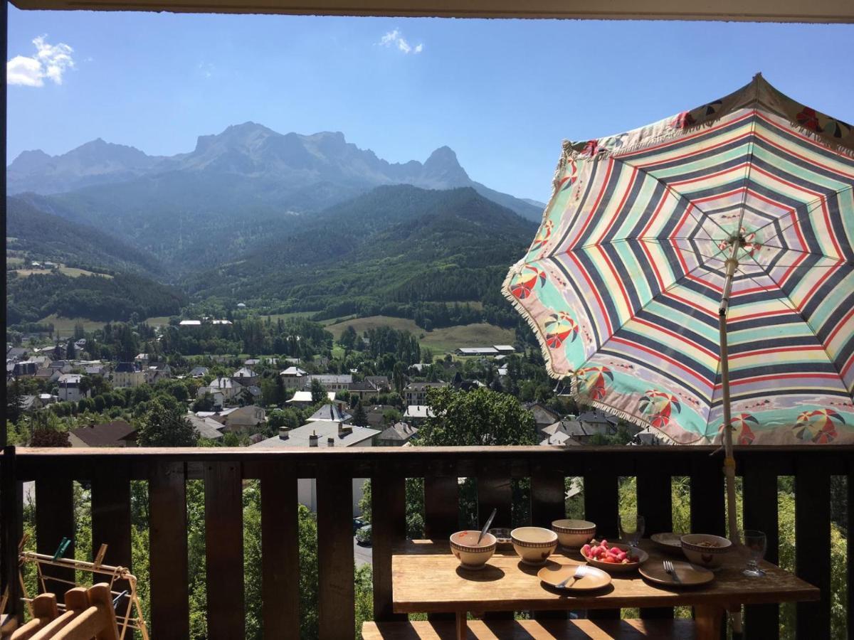 Appartement De Vacances Barcelonnette Exteriör bild
